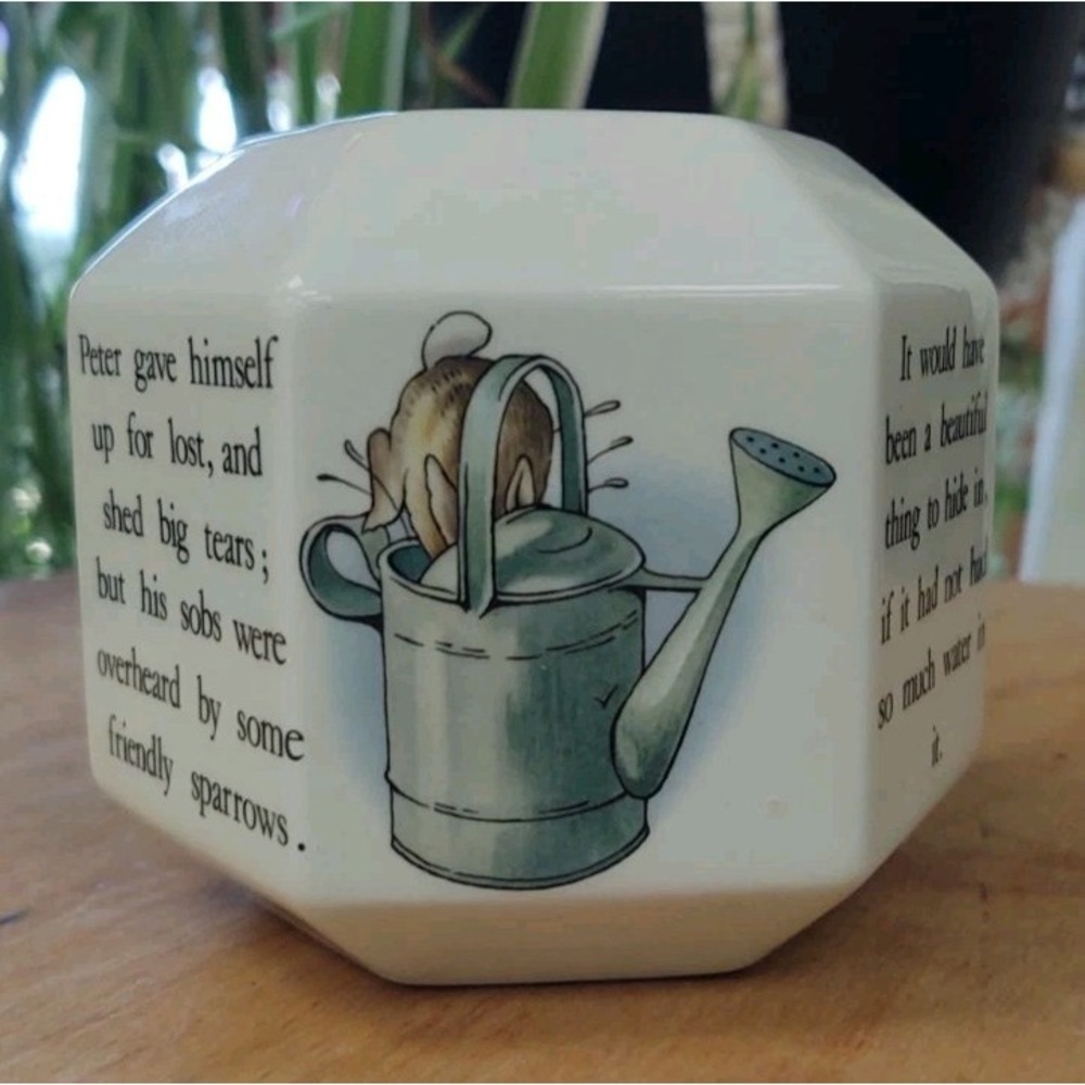 Vintage Wedgwood Beatrix Potter Peter Rabbit Piggy Bank Locking Childrens